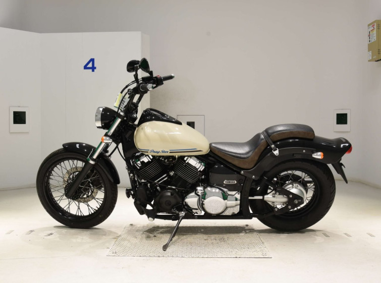 Мотоцикл Yamaha DRAGSTAR XVS400 с пробегом 4477 km