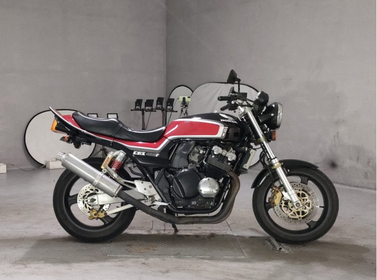 Мотоцикл Honda CB400SFV с пробегом 26003 km
