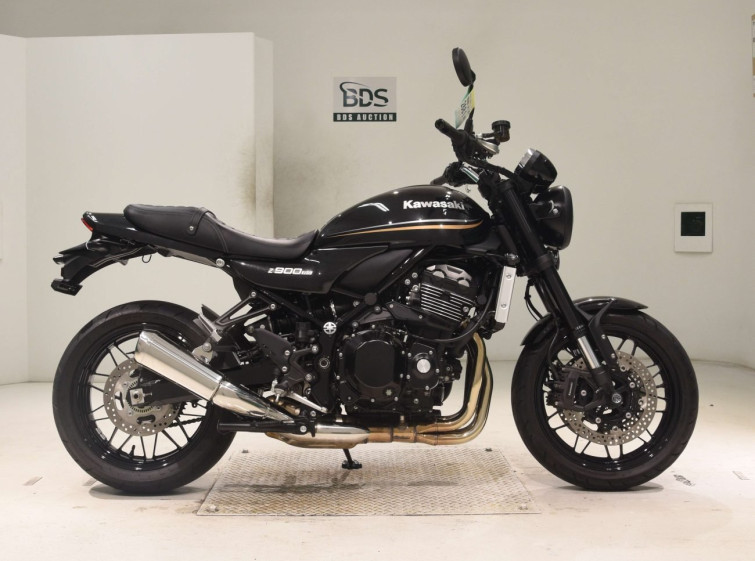 Мотоцикл Kawasaki Z900RS з пробігом 9342 km