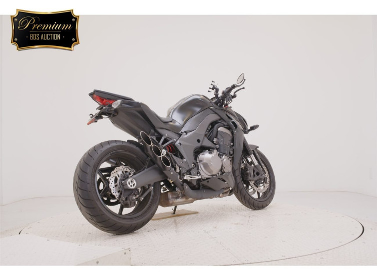 Мотоцикл Kawasaki Z1000 з пробігом 27676 km