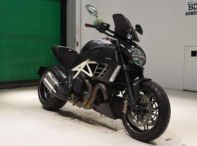 Мотоцикл Ducati DIAVEL