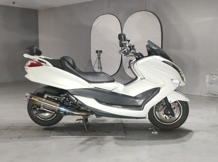 Мотоцикл Yamaha MAJESTY 250 с пробегом 88632 km