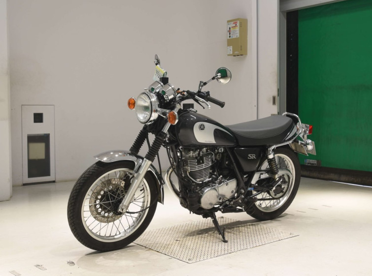 Мотоцикл Yamaha SR400 с пробегом 6376 km