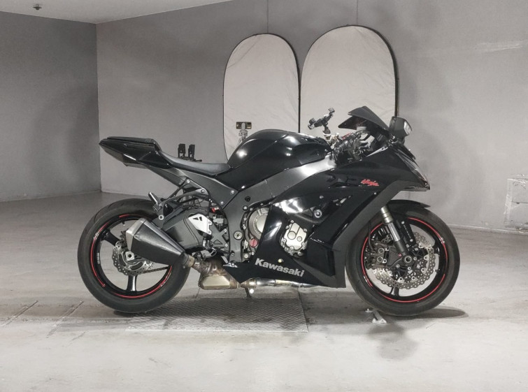 Мотоцикл Kawasaki NINJA ZX-10R з пробігом 37899 km