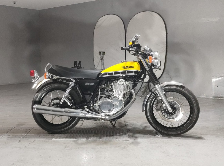 Мотоцикл Yamaha SR400 с пробегом 12568 km
