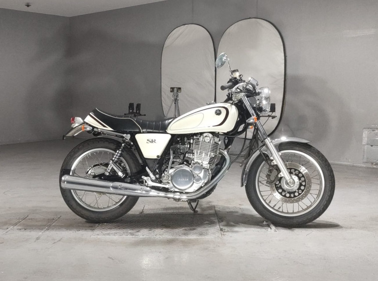 Мотоцикл Yamaha SR400 с пробегом 22999 km