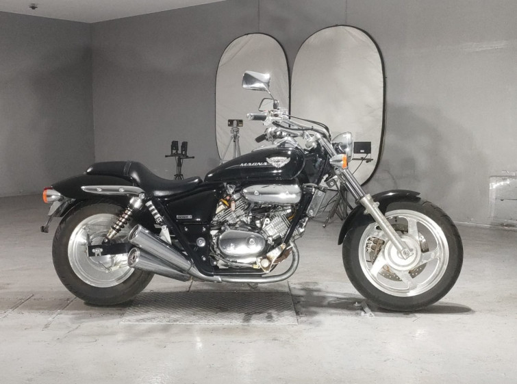 Мотоцикл Honda MAGNA250 с пробегом 8185 km