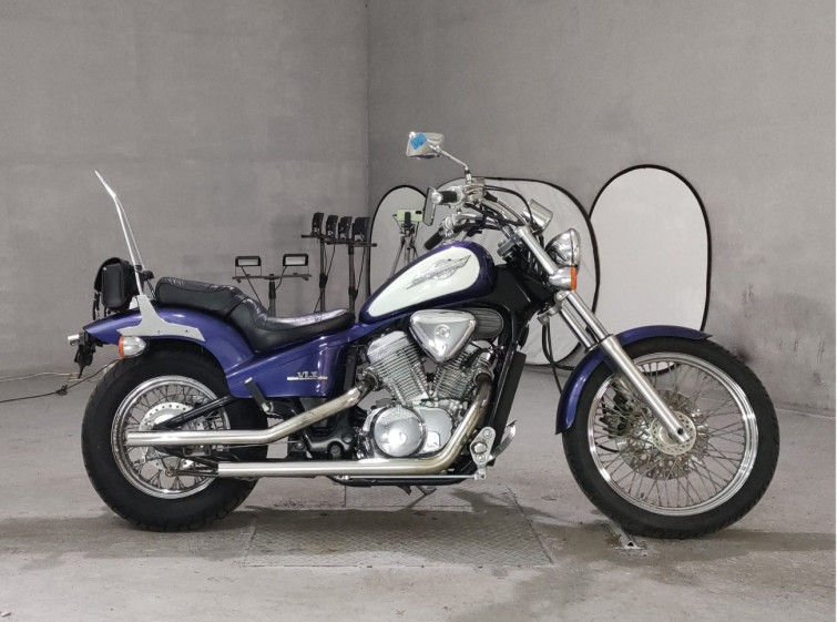 Мотоцикл Honda STEED400 з пробігом 8437 km