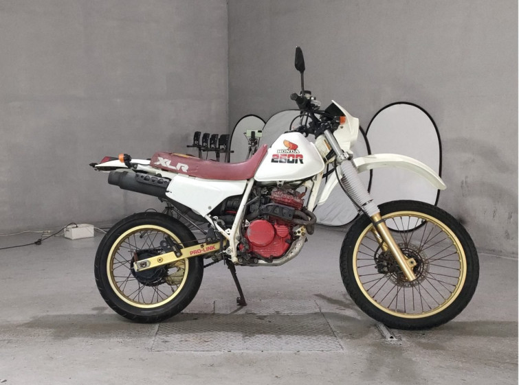 Мотоцикл Honda XLR250R з пробігом 20346 km