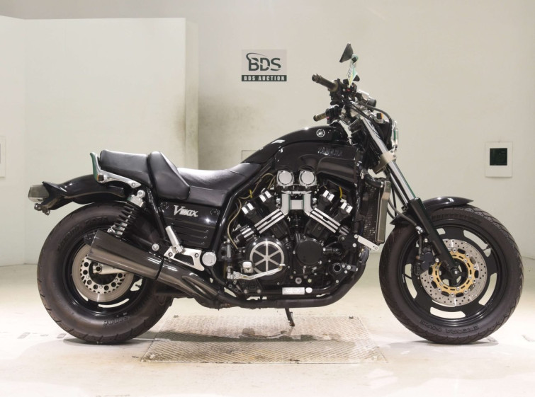 Мотоцикл Yamaha V-MAX1200 с пробегом 12461 km