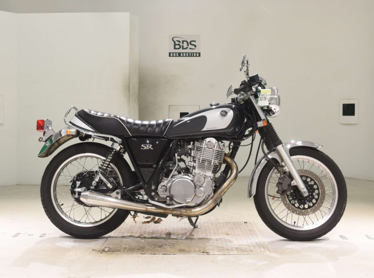 Мотоцикл Yamaha SR400 з пробігом 15728 km