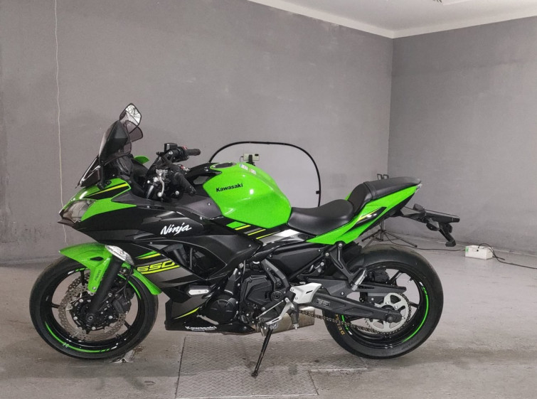 Мотоцикл Kawasaki NINJA650 з пробігом 4580 km