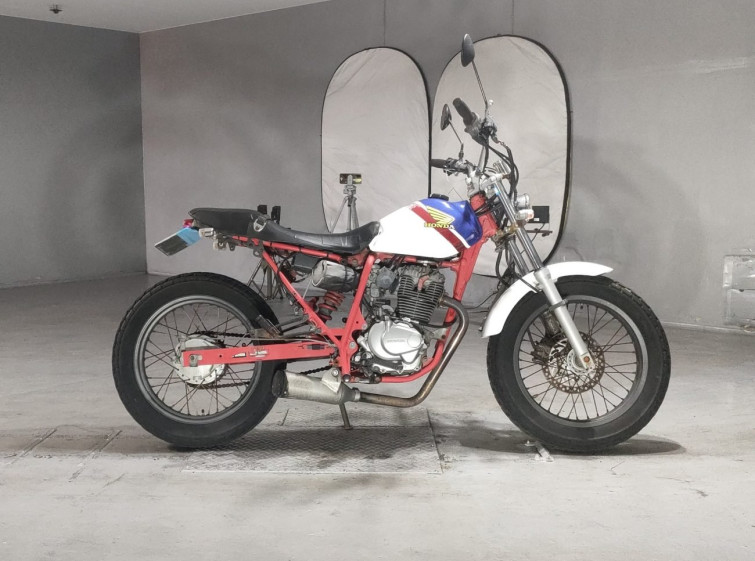 Мотоцикл Honda FTR223 с пробегом 32331 km