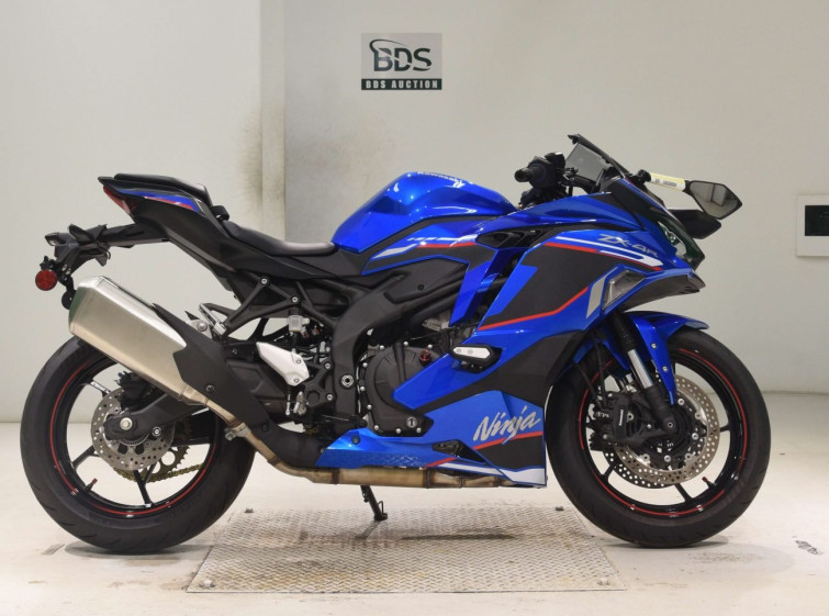 Мотоцикл Kawasaki ZX-4R SE з пробігом 1308 km