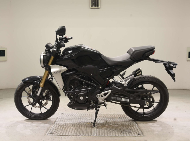 Мотоцикл Honda CB250RA з пробігом 1312 km