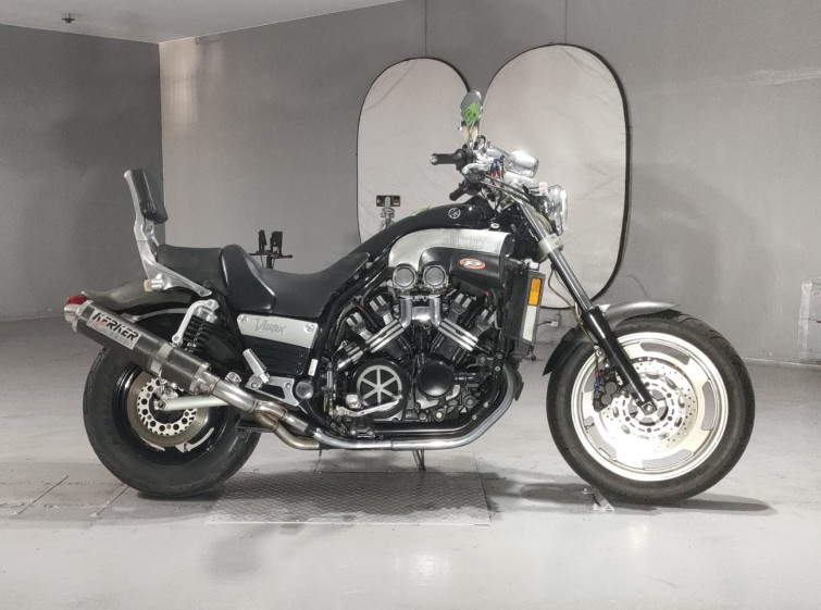 Мотоцикл Yamaha V-MAX1200 с пробегом 18829 m