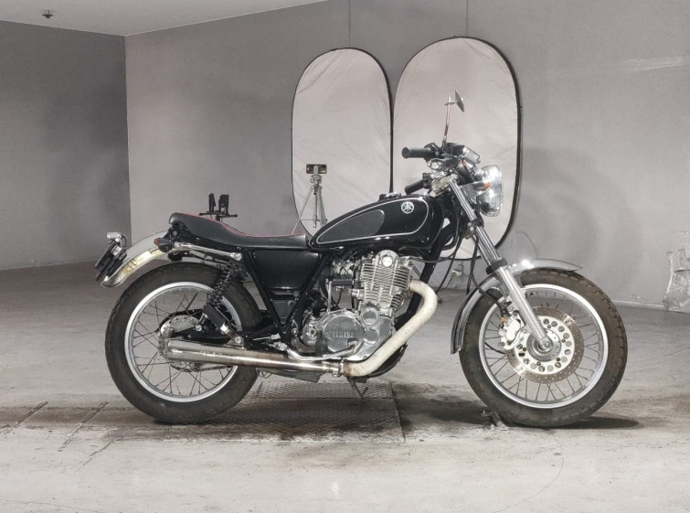 Мотоцикл Yamaha SR400 з пробігом 35443 km