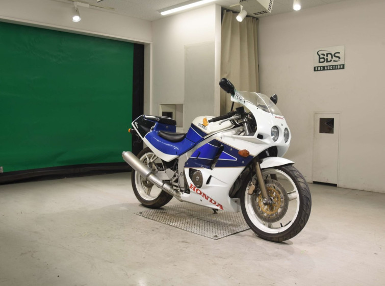 Мотоцикл Honda CBR250R с пробегом 20644 km