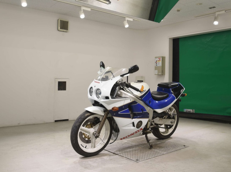 Мотоцикл Honda CBR250R с пробегом 20644 km