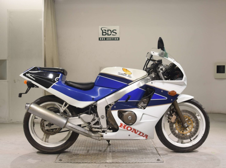 Мотоцикл Honda CBR250R с пробегом 20644 km