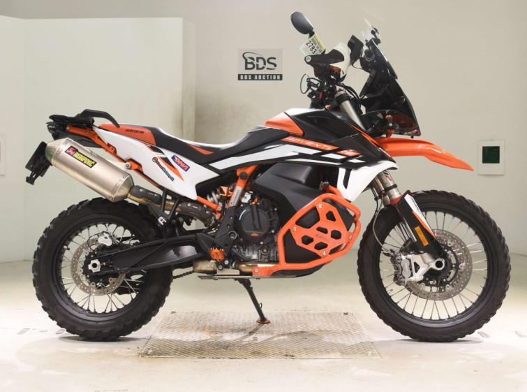 Мотоцикл KTM 890 ADVENTURE R з пробігом 8868 km