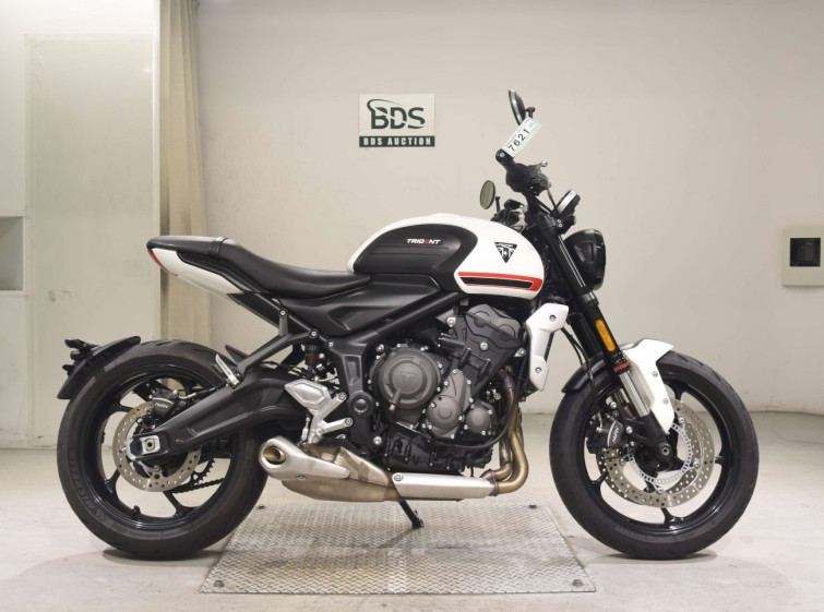 Мотоцикл Triumph TRIDENT660 з пробігом 8343 km