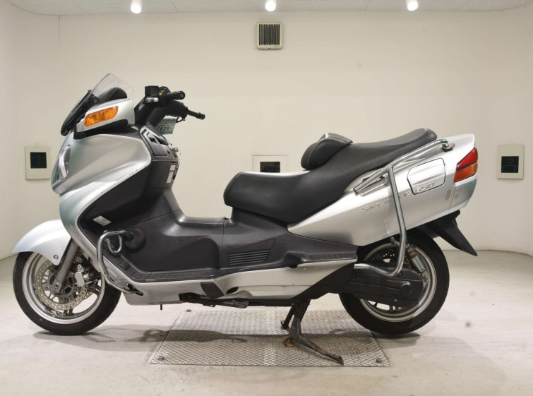 Мотоцикл Suzuki SKYWAVE 650K з пробігом 17436 km
