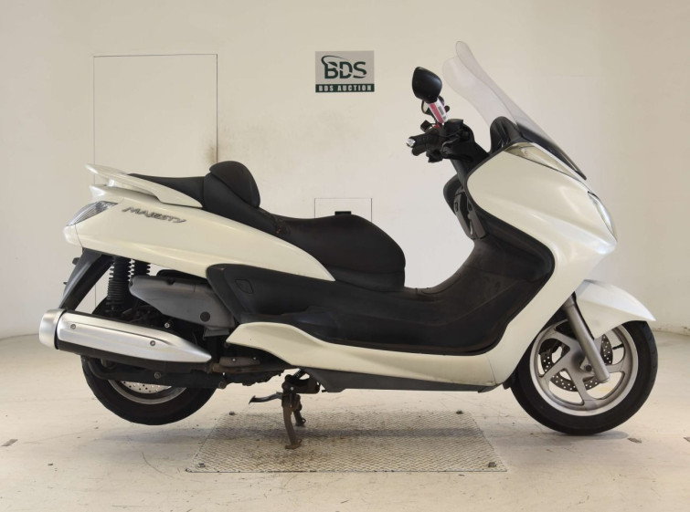 Мотоцикл Yamaha MAJESTY 250 с пробегом 47056 km
