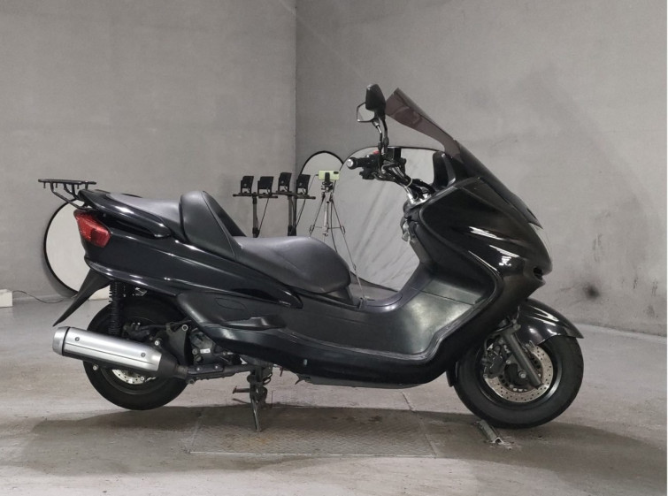 Мотоцикл Yamaha MAJESTY 250C с пробегом 42120 km