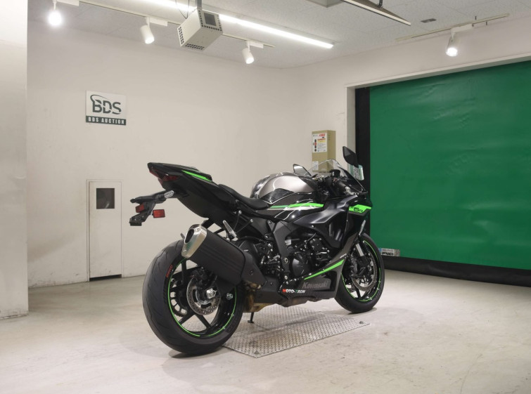 Мотоцикл Kawasaki ZX-6RA с пробегом 5321 km