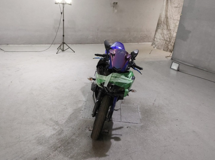 Мотоцикл Yamaha YZF-R25 с пробегом 49191 km