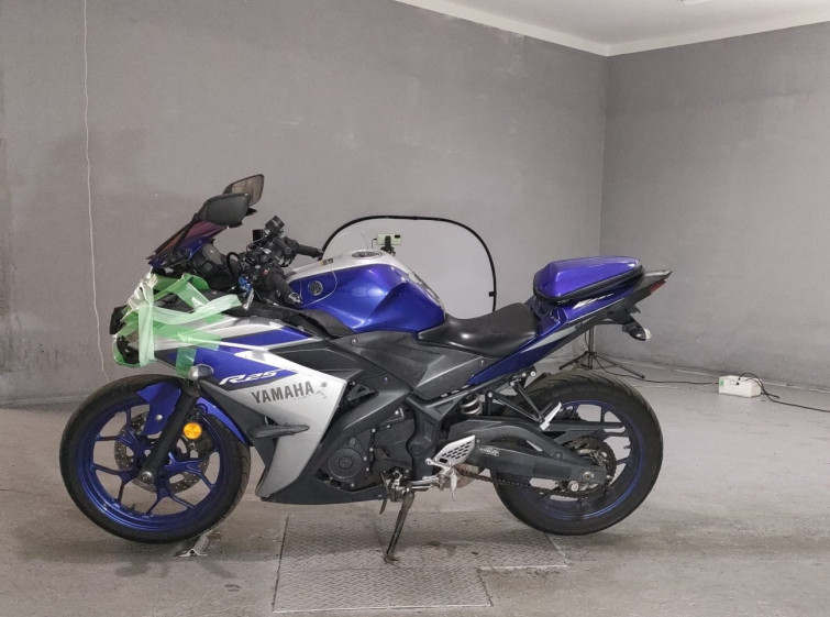 Мотоцикл Yamaha YZF-R25 с пробегом 49191 km
