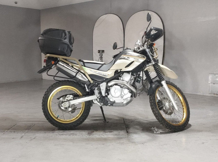 Мотоцикл Yamaha SEROW XT250 з пробігом 5420 km