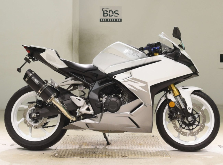 Мотоцикл Honda CBR250RR з пробігом 6802 km