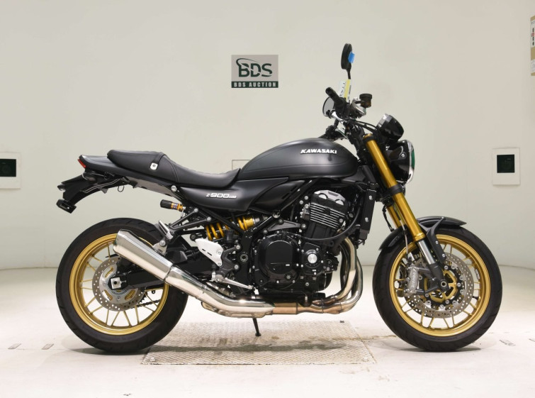 Мотоцикл Kawasaki Z900RS с пробегом 1142 km