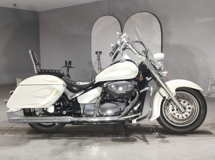 Мотоцикл Suzuki INTRUDER 400 CLASSIC с пробегом 20145 km