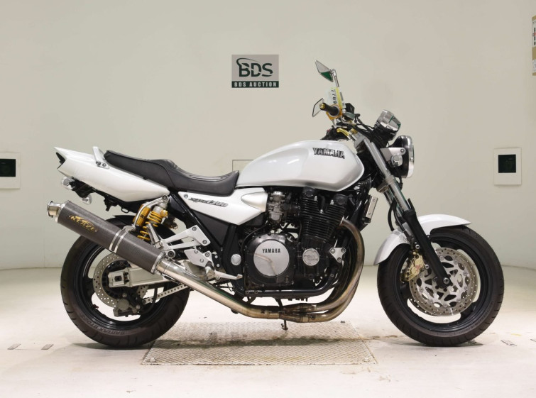 Мотоцикл Yamaha XJR1300 з пробігом 3310 km