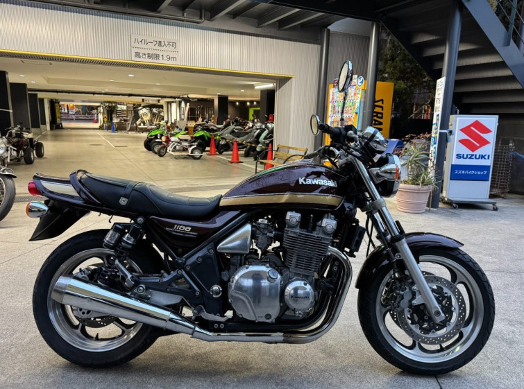 Мотоцикл Kawasaki ZEPHYR1100 с пробегом 2024 km