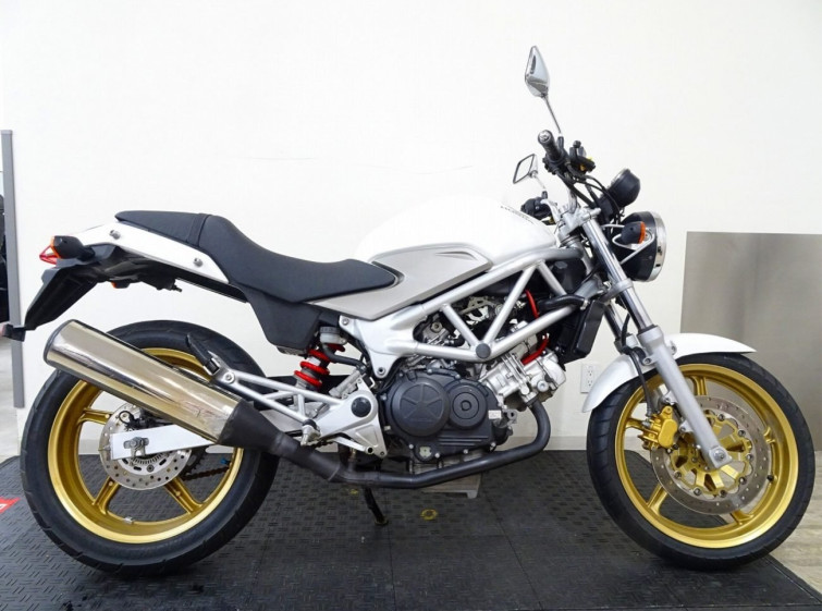 Мотоцикл Honda VTR250 с пробегом 28706 km
