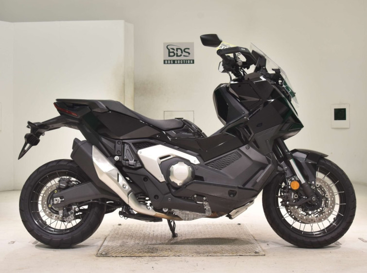 Мотоцикл Honda X-ADV750-2 з пробігом 1902 km
