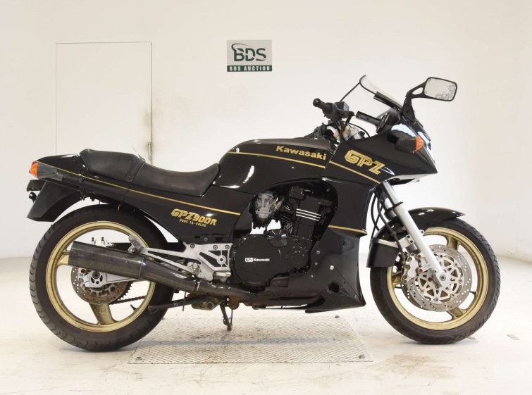 Мотоцикл Kawasaki GPZ900R з пробігом 25800 km