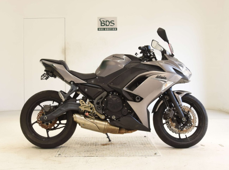 Мотоцикл Kawasaki NINJA650