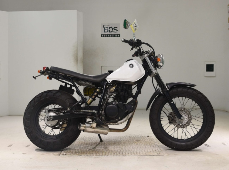 Мотоцикл Yamaha TW200E с пробегом 7228 km