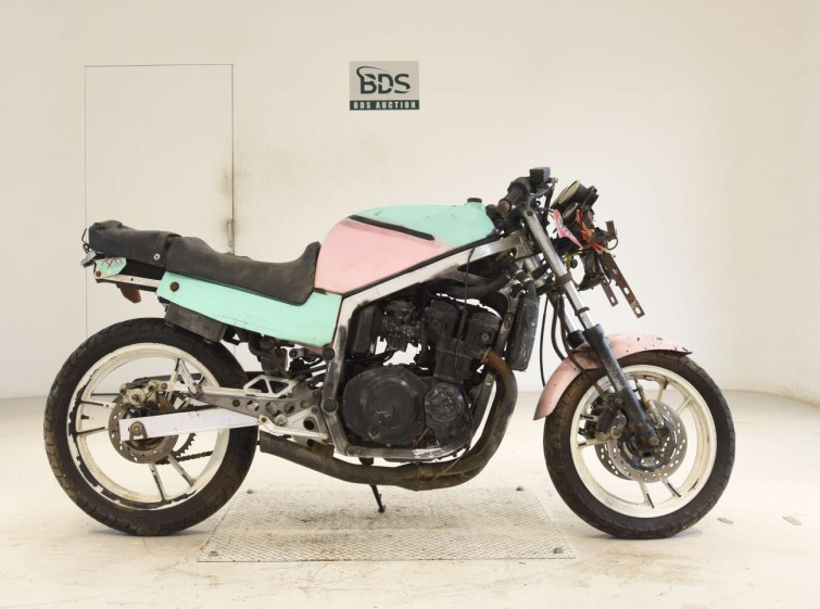 Мотоцикл Suzuki GSX-R400 с пробегом 25817 km