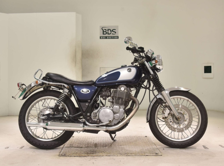 Мотоцикл Yamaha SR400 с пробегом 33513 km