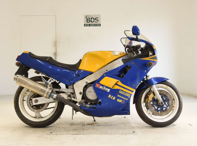 Мотоцикл Yamaha FZR750 с пробегом 84300 km