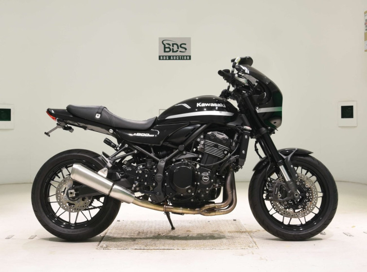 Мотоцикл Kawasaki Z900RS с пробегом 1067 km