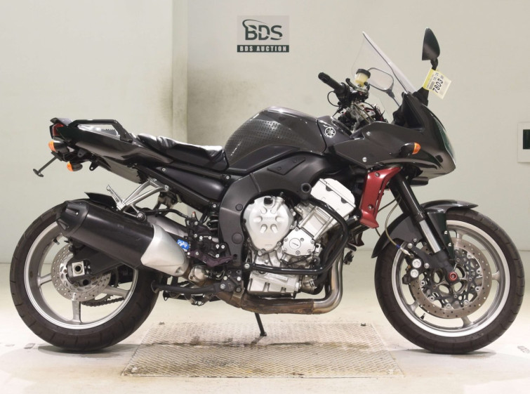 Мотоцикл Yamaha FZ1 FAZER з пробігом 37105 km