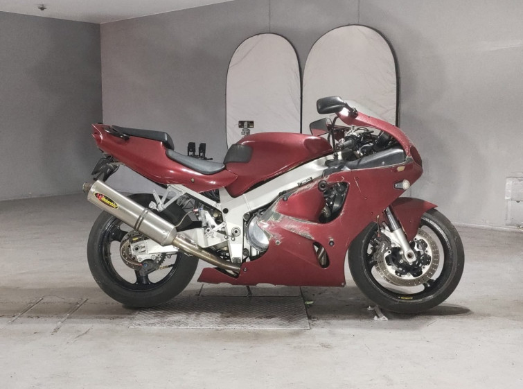 Мотоцикл Kawasaki ZX-7R з пробігом 28294 km