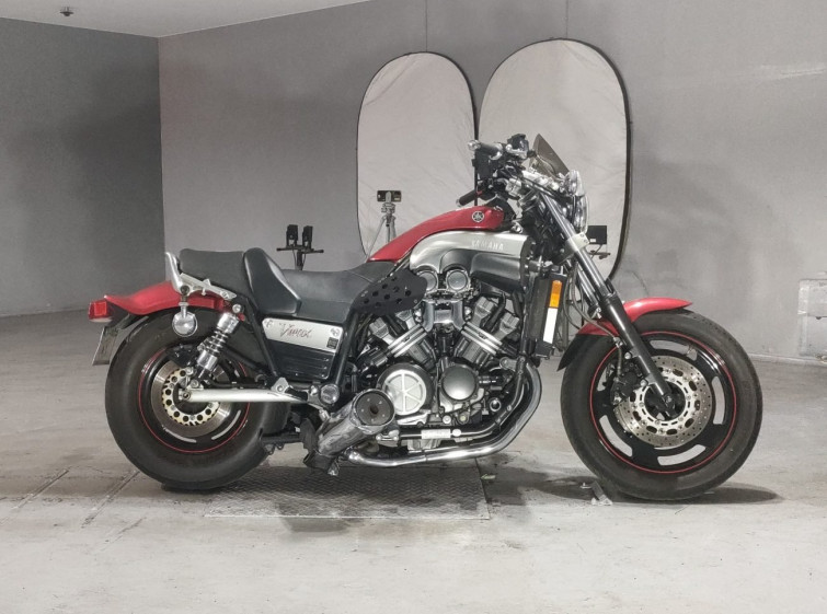 Мотоцикл Yamaha V-MAX1200 с пробегом 99078 km